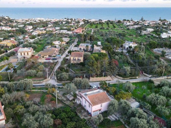 casa indipendente in vendita a Noto