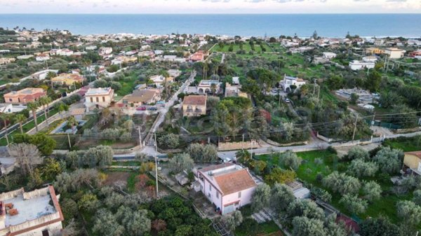 casa indipendente in vendita a Noto