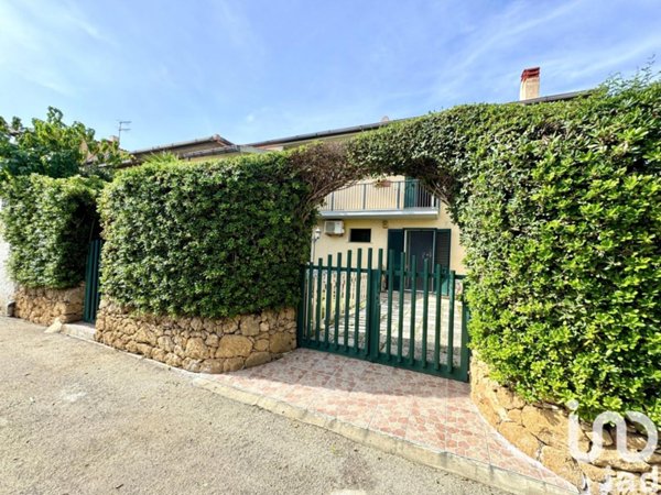 casa indipendente in vendita a Noto in zona Calabernardo