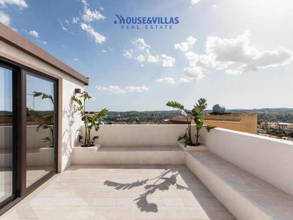 casa indipendente in vendita a Noto