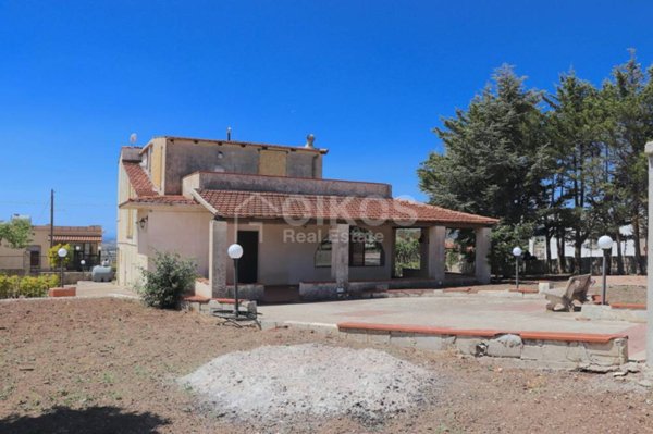 casa indipendente in vendita a Noto
