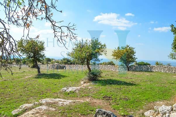 negozio in vendita a Noto in zona Testa dell'Acqua