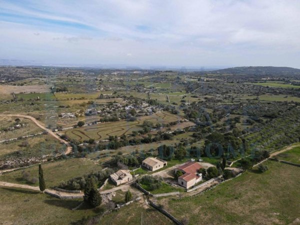 casa indipendente in vendita a Noto
