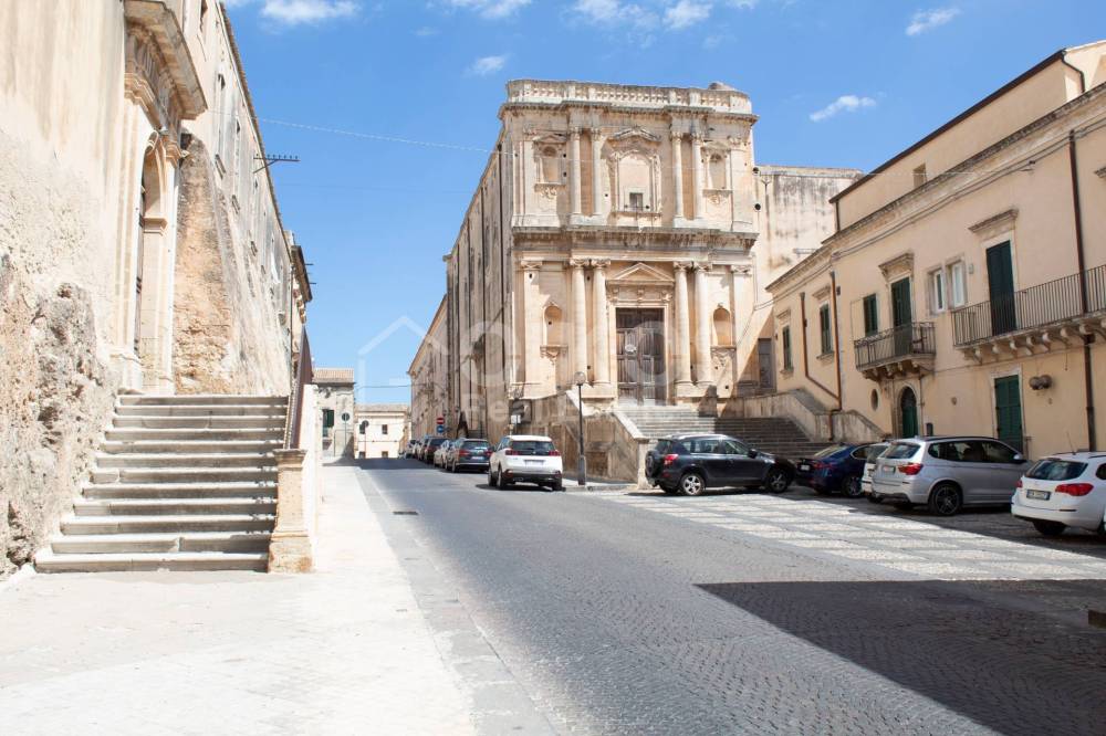 casa indipendente in vendita a Noto