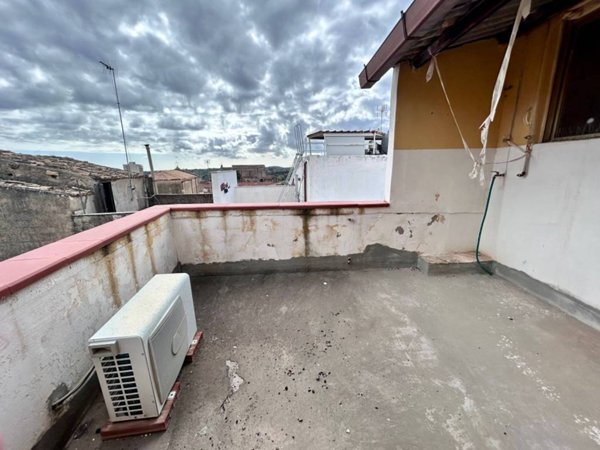 casa indipendente in vendita a Noto