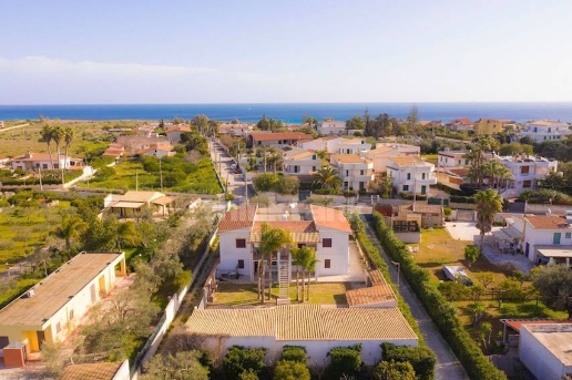 casa indipendente in vendita a Noto in zona San Lorenzo