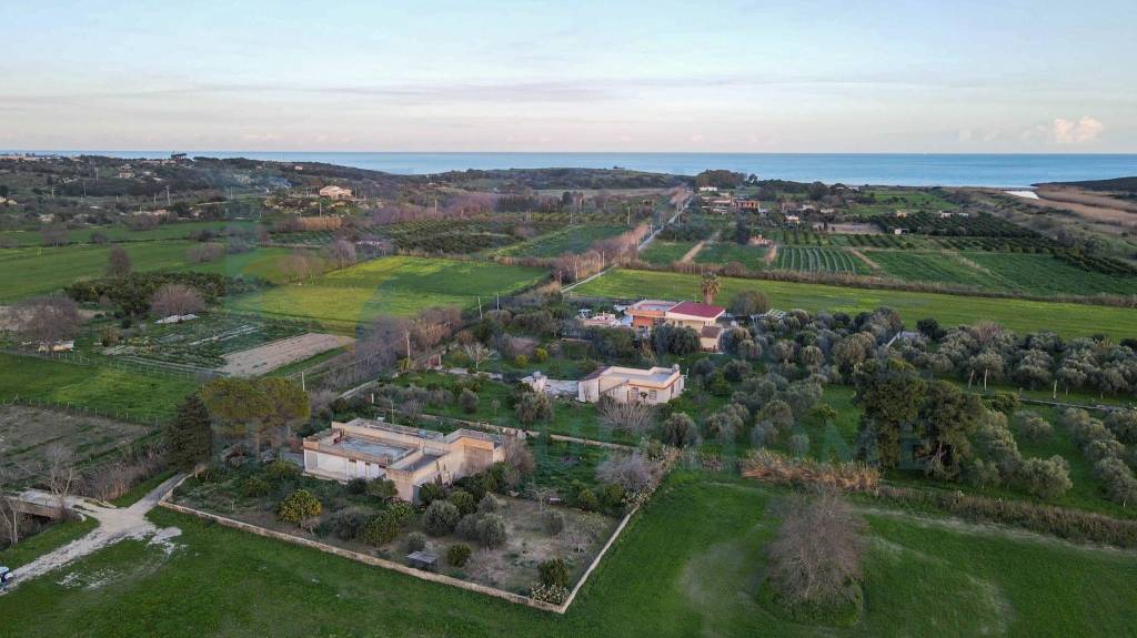 casa indipendente in vendita a Noto