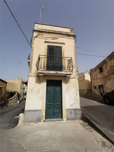 casa indipendente in vendita a Noto