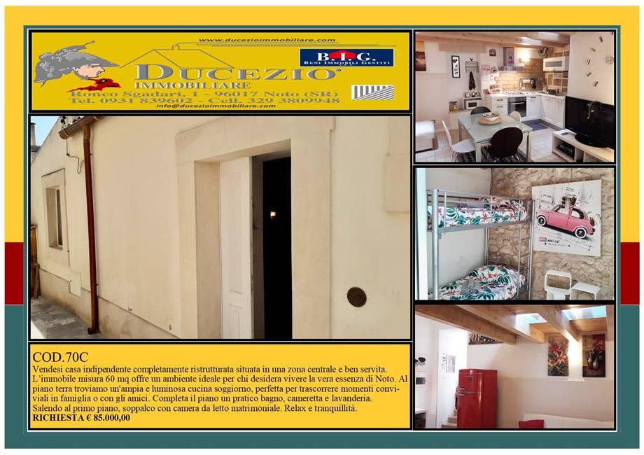 casa indipendente in vendita a Noto