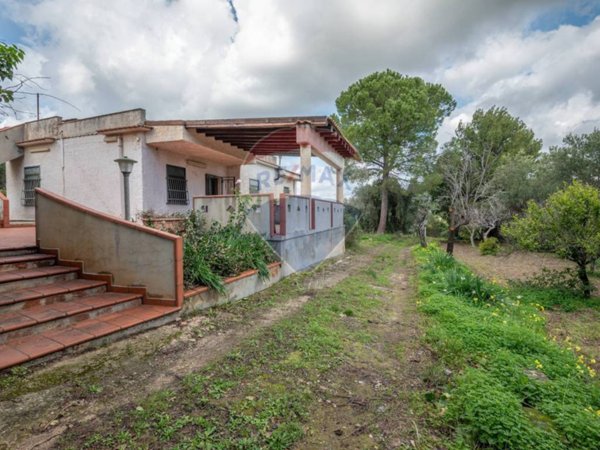 casa indipendente in vendita a Noto