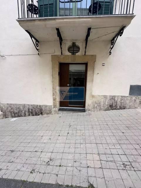 negozio in vendita a Noto