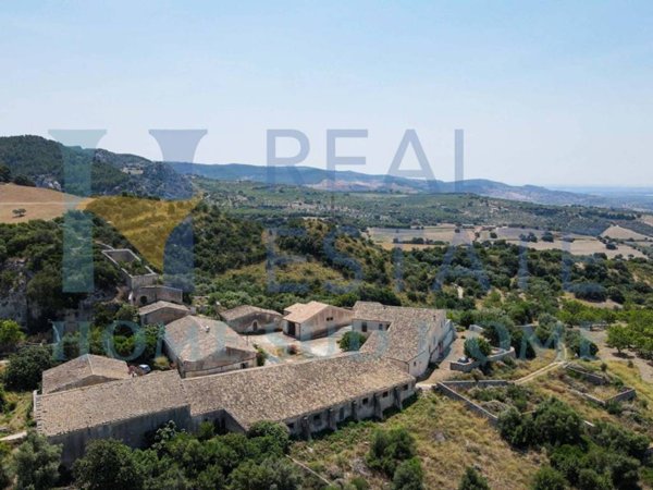 casa indipendente in vendita a Noto