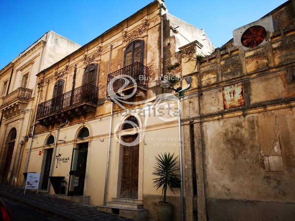 casa indipendente in vendita a Noto