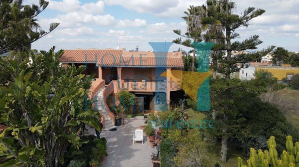 casa indipendente in vendita a Noto in zona San Lorenzo