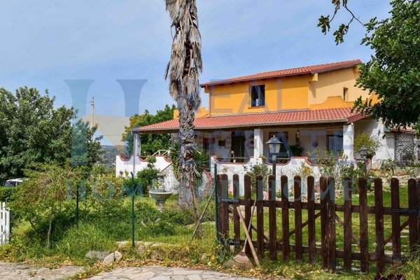 casa indipendente in vendita a Noto