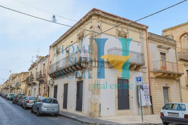 esavano in vendita a Noto in zona Vendicari