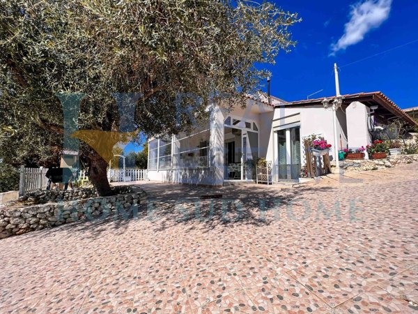 casa indipendente in vendita a Noto