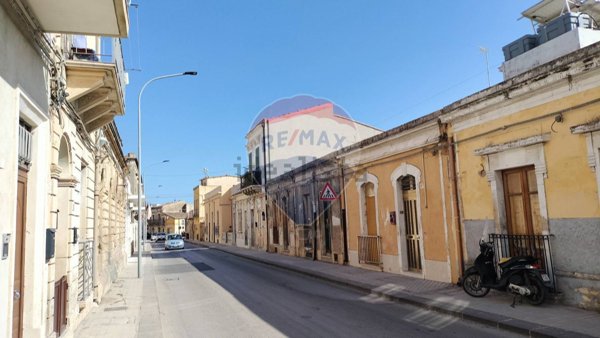 appartamento in vendita a Noto