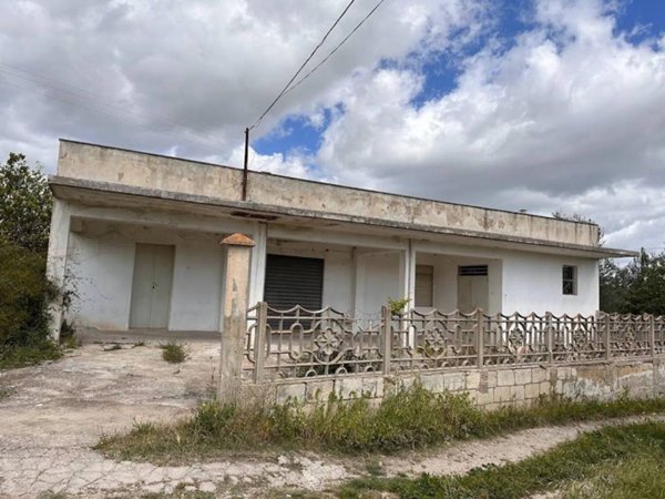 casa indipendente in vendita a Noto