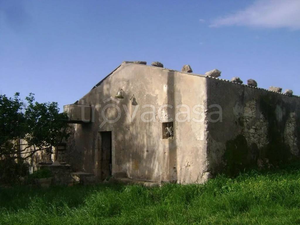 casa indipendente in vendita a Noto