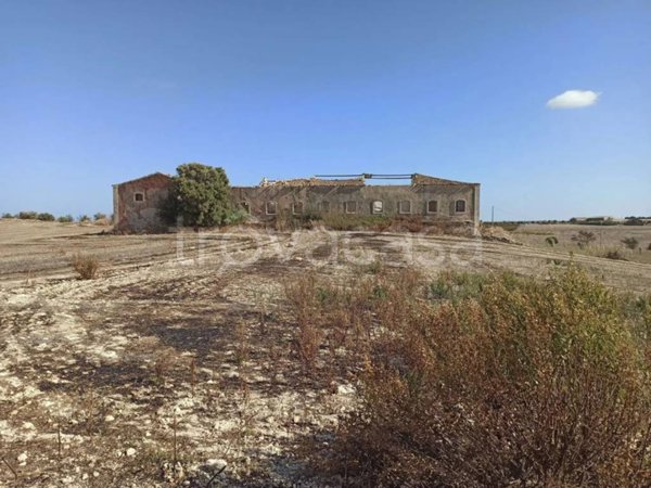 casa indipendente in vendita a Noto