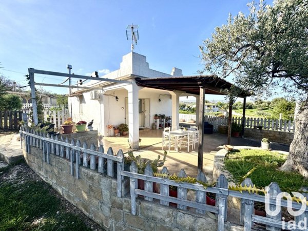 casa indipendente in vendita a Noto