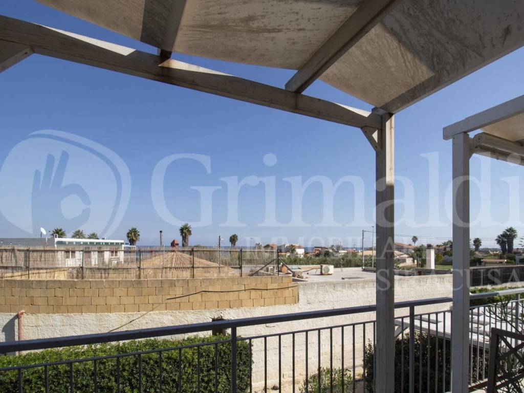 casa indipendente in vendita a Noto in zona Calabernardo