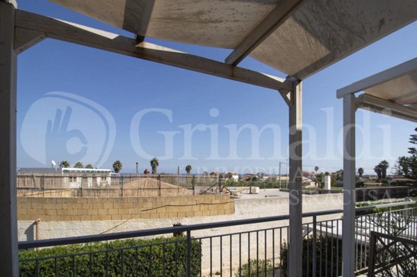 casa indipendente in vendita a Noto in zona Calabernardo