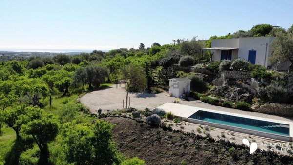 casa indipendente in vendita a Noto