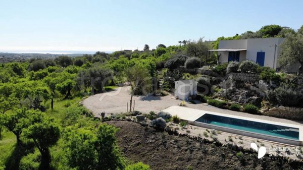 casa indipendente in vendita a Noto