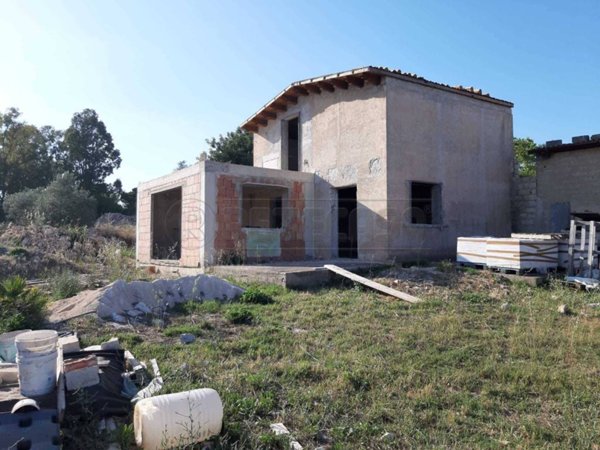 casa indipendente in vendita a Noto