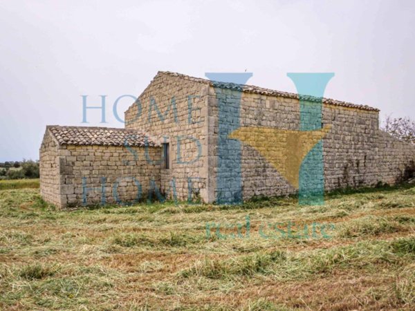 casa indipendente in vendita a Noto
