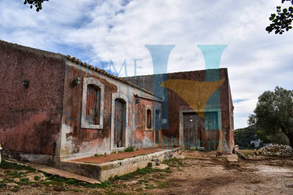 casa indipendente in vendita a Noto