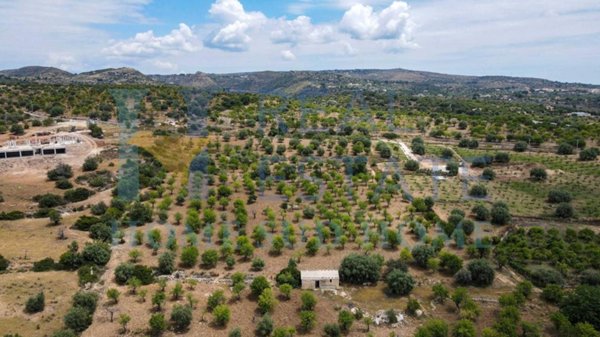 casa indipendente in vendita a Noto