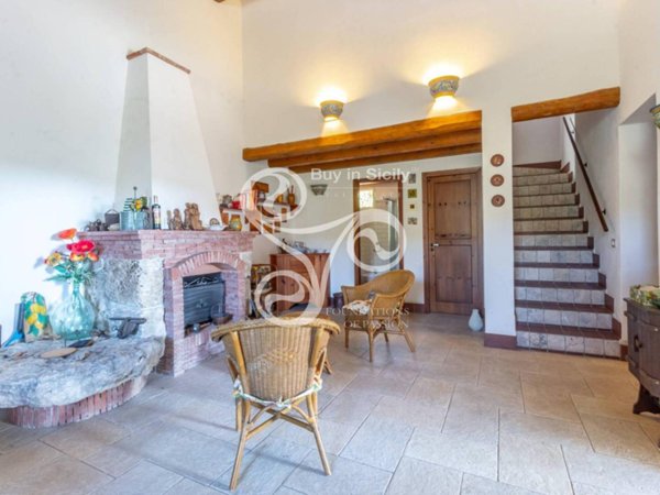 casa indipendente in vendita a Noto
