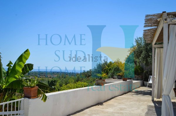 casa indipendente in vendita a Noto