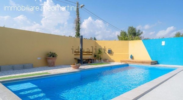casa indipendente in vendita a Noto in zona Falconara