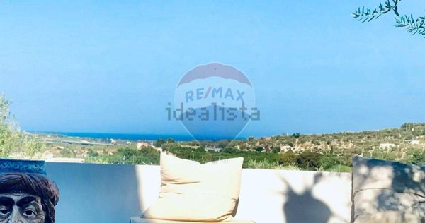casa indipendente in vendita a Noto