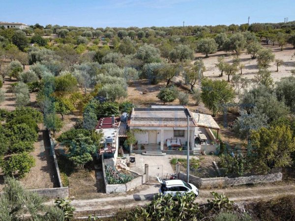 casa indipendente in vendita a Noto