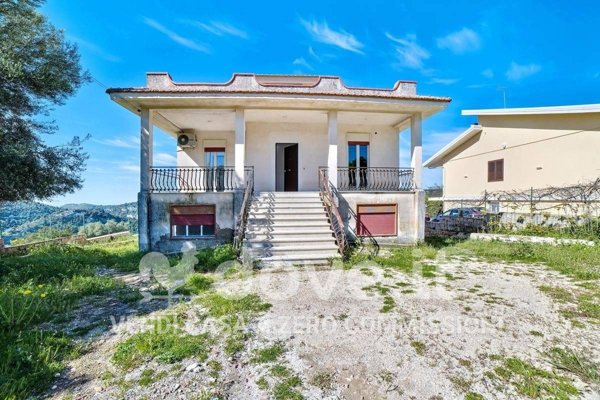 casa indipendente in vendita a Noto
