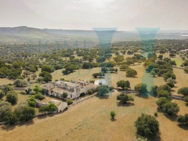 casa indipendente in vendita a Noto
