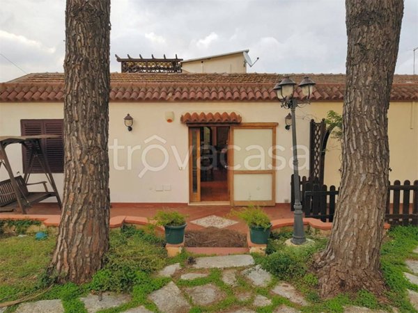 casa indipendente in vendita a Noto
