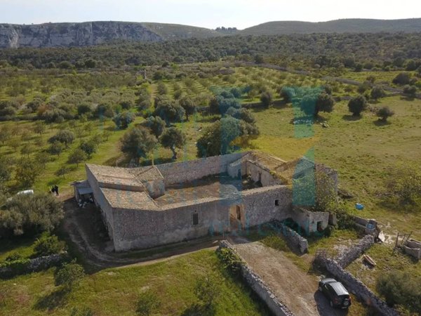 casa indipendente in vendita a Noto
