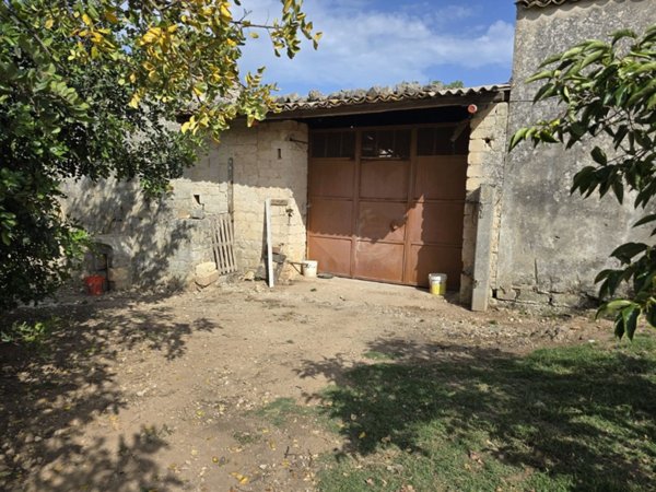 quadrivano in vendita a Noto