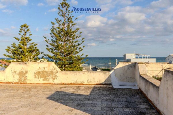 casa indipendente in vendita a Noto in zona Calabernardo