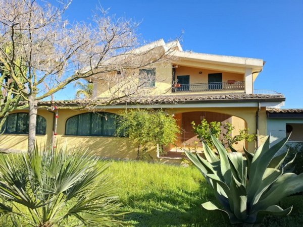 casa indipendente in vendita a Noto