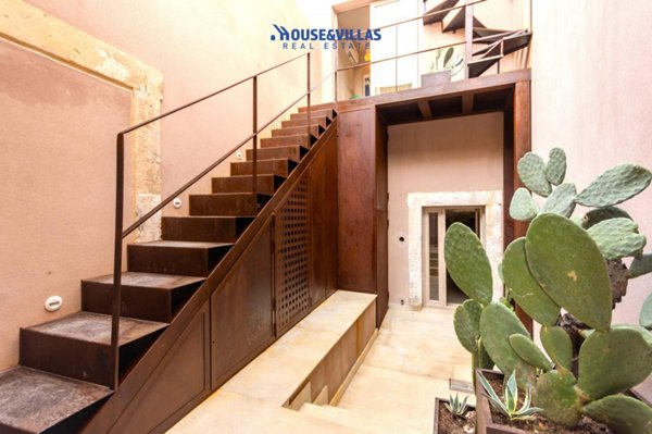 casa indipendente in vendita a Noto