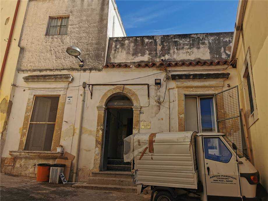 casa indipendente in vendita a Noto