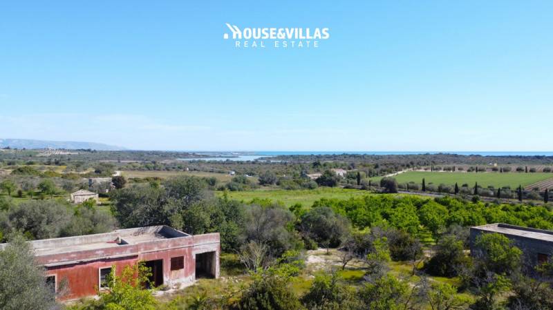 casa indipendente in vendita a Noto in zona Vendicari