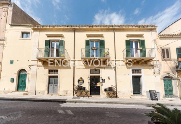 casa indipendente in vendita a Noto